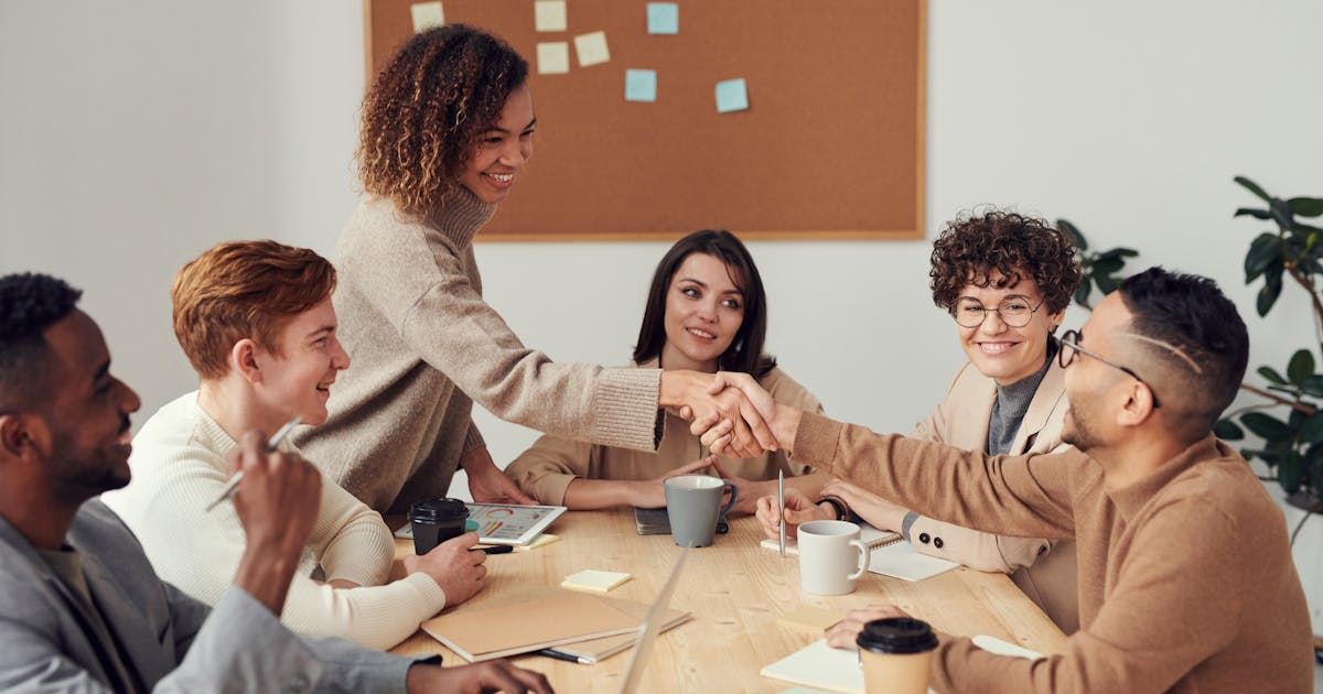 Alternance vs formation initiale : que choisir ?